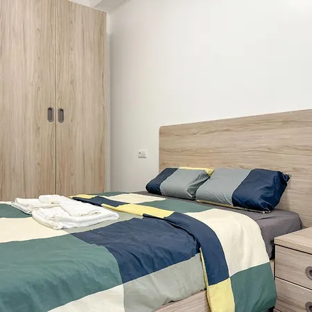 Single Bed Arroios *